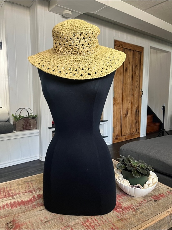 aerie Accessories - aerie Crochet Sun Hat in Straw Yellow